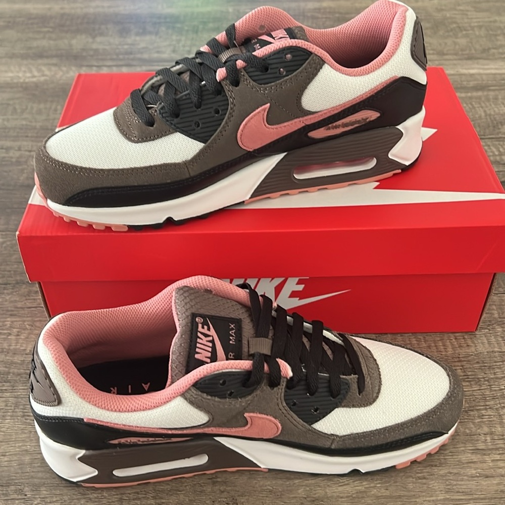 Nike Air Max 90 - Ironstone Red Stardust - DS - Men’s Size 9
